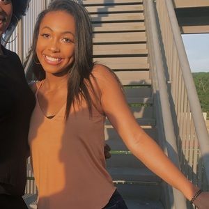 Meet your Posher, Leah